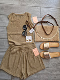 Moni set