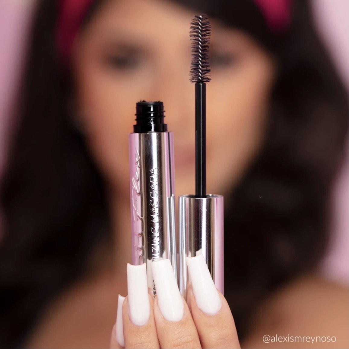 VOLUMIZING MASCARA BEAUTY CREATIONS